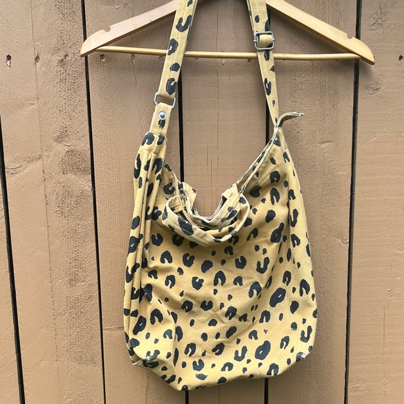 BAGGU Leopard Print Tote - Picture 1 of 8